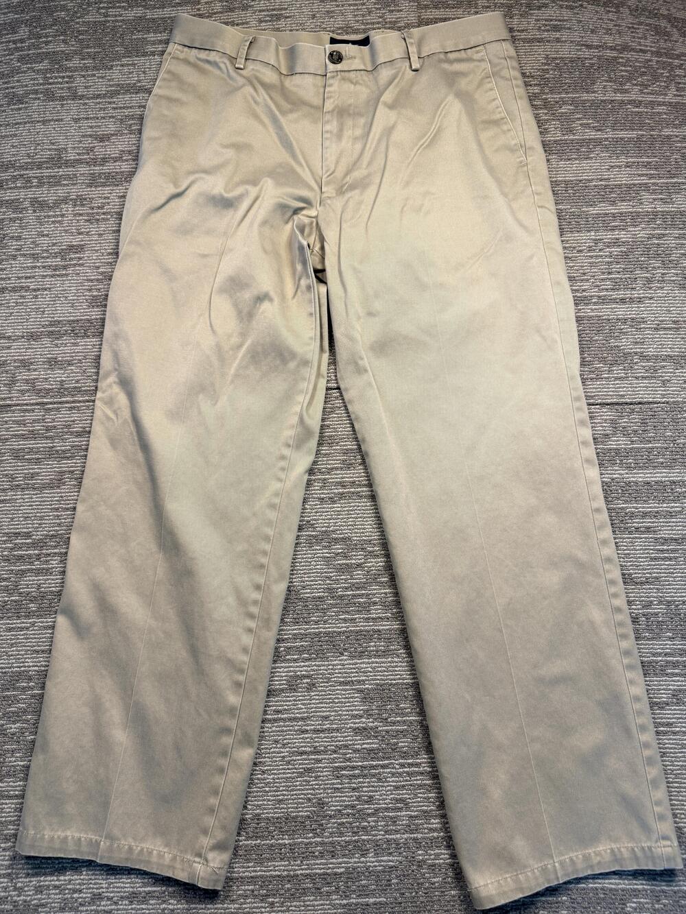 Dockers Pants Mens 34x30 Beige Chino Flat Front Straight Leg Casual Cotton